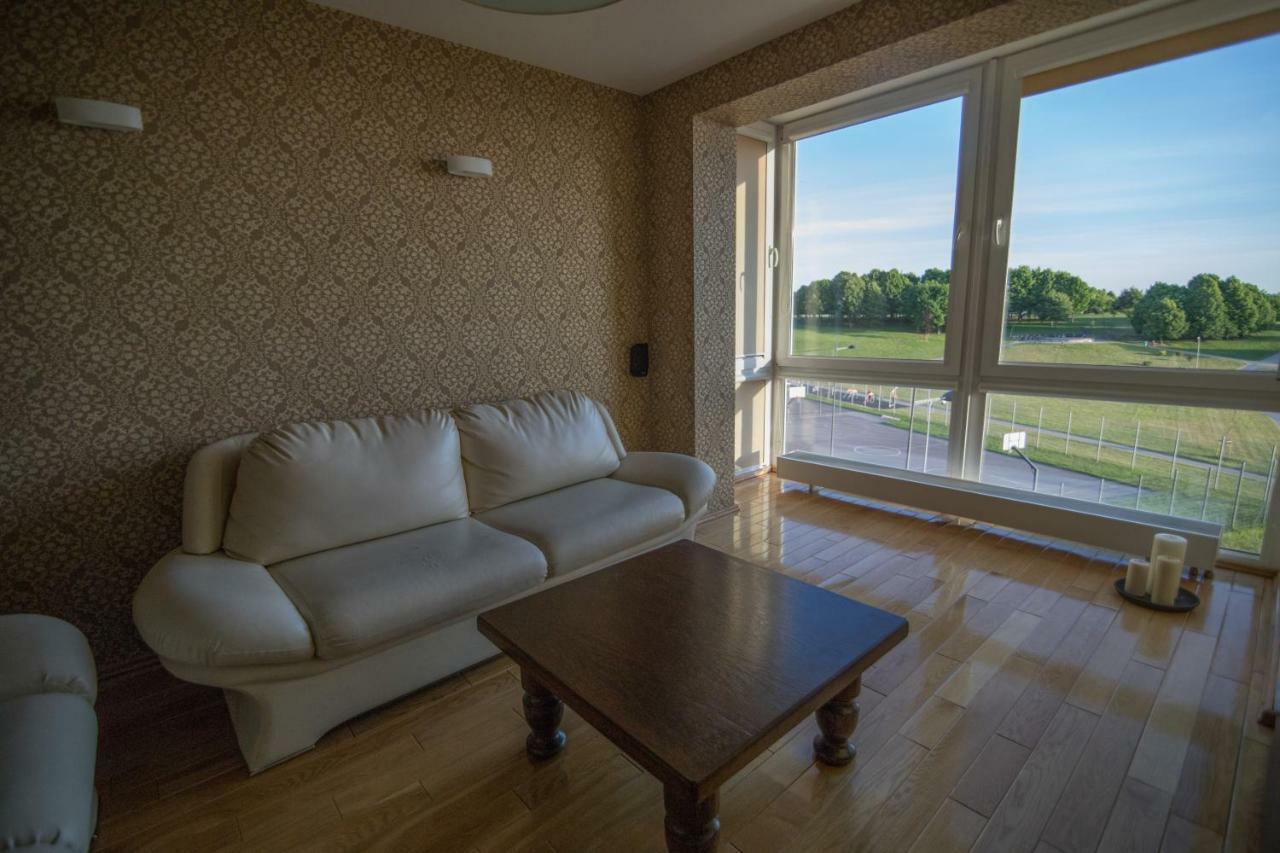 Cozy Apartment With A Wonderful Lake View Telšiai Dış mekan fotoğraf